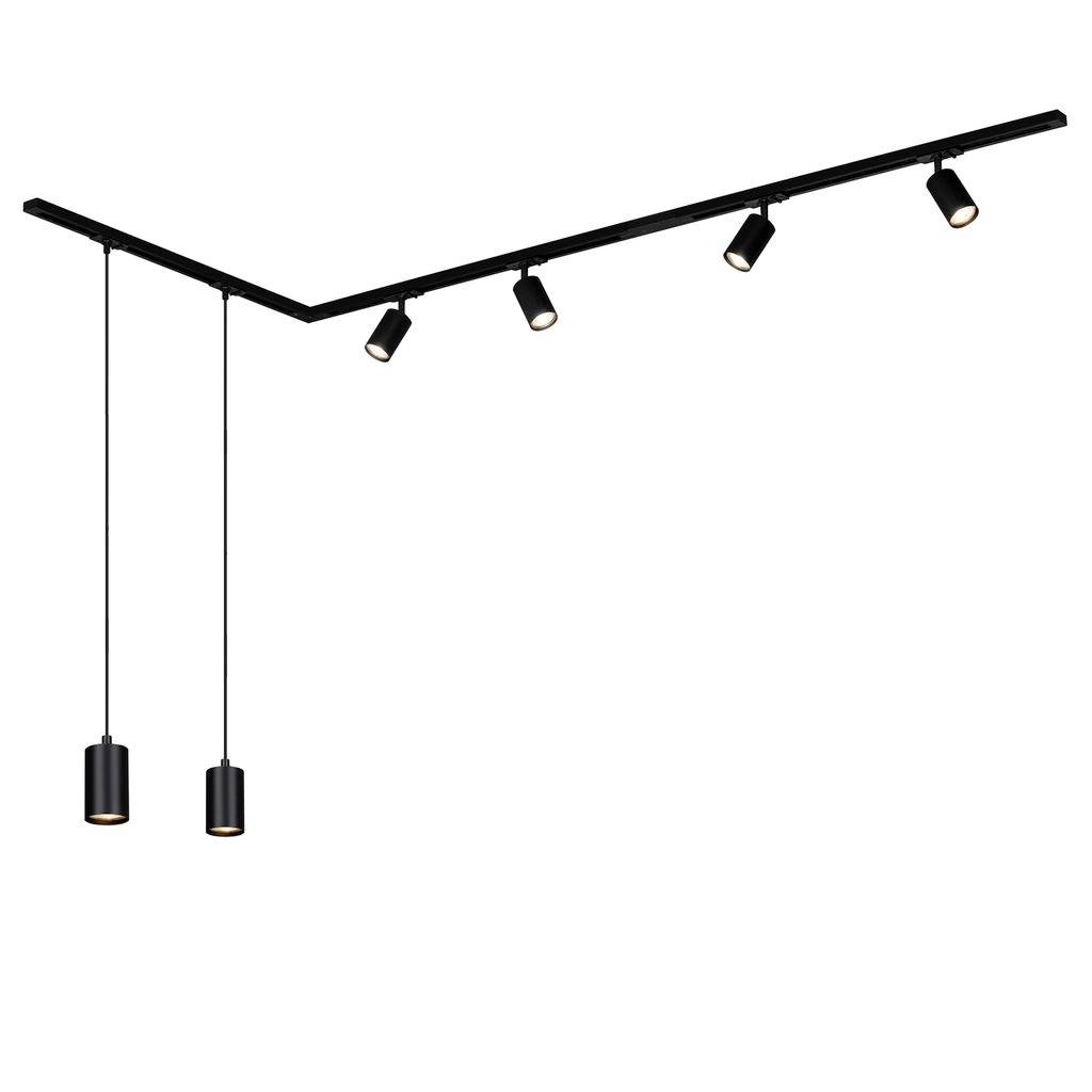 Schwarze Schienenstrahler mit fünf verstellbaren Spotlights und zwei hängenden Pendelleuchten auf weißem Hintergrund