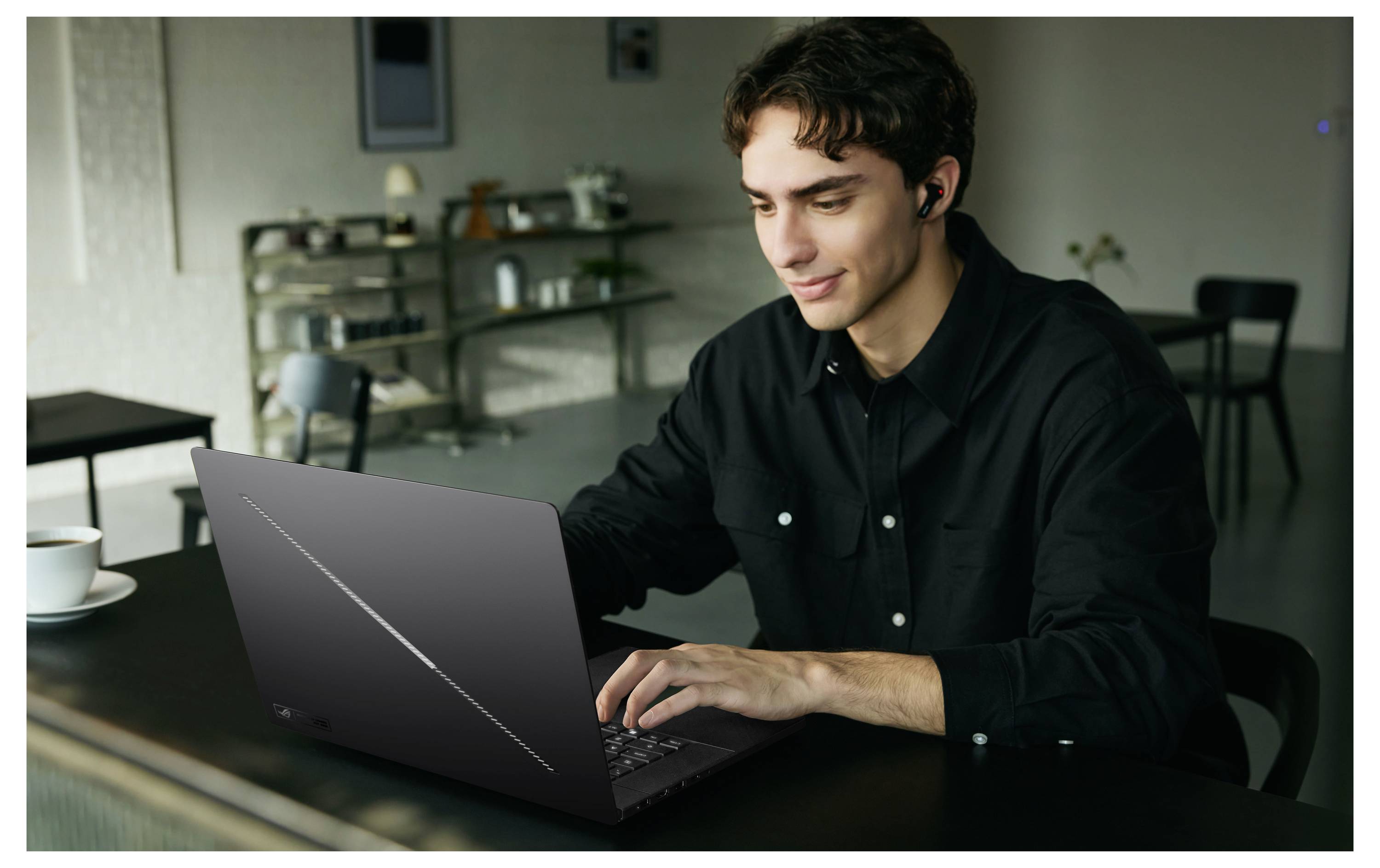 Asus Gaming Notebook 40.6cm (16 Zoll) WQXGA 386H 12GB RAM 1TB SSD Deutsch, QWERTZ Intel Intel-Grafik NVIDIA GeForce RTX 5070 Ti