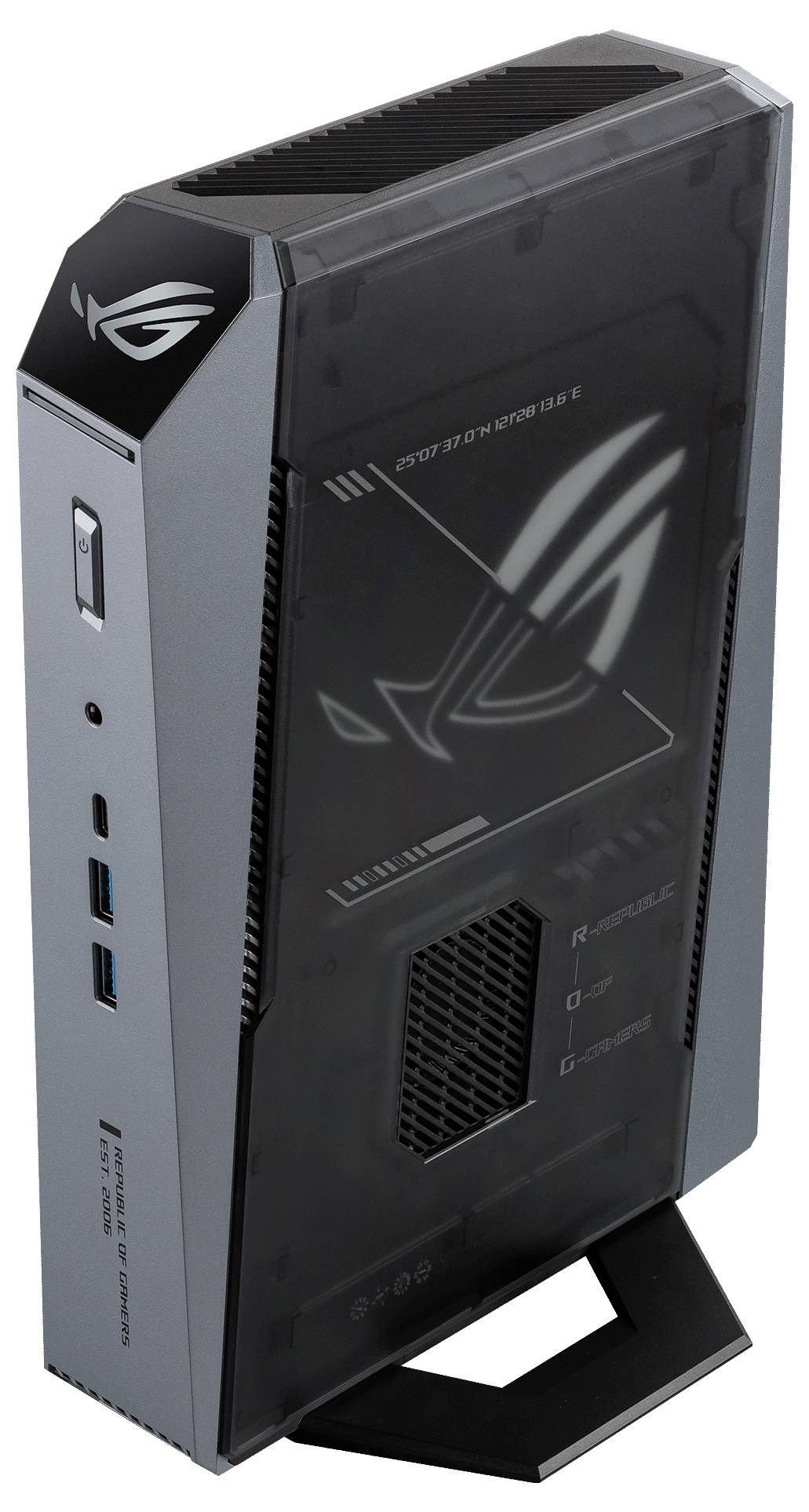 Schwarzer ASUS ROG Mini-PC-Tower mit beleuchtetem Logo, Frontbelüftung, mehreren USB-Anschlüssen und Standfuß auf weißem Hintergrund