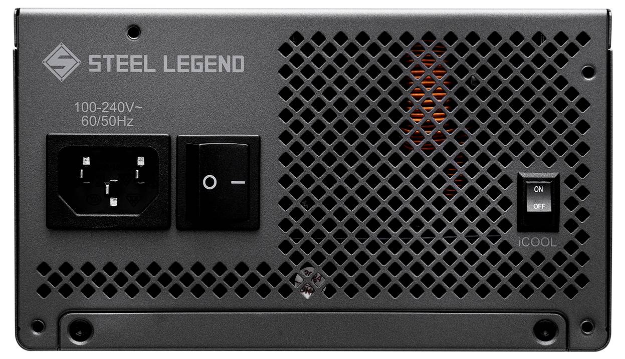 Rückseite eines SteelLegend-Netzteils mit AC-Eingangsbuchse, Netzschalter, Kühlgitter und „EIN/AUS"-iCOOL-Schalter.