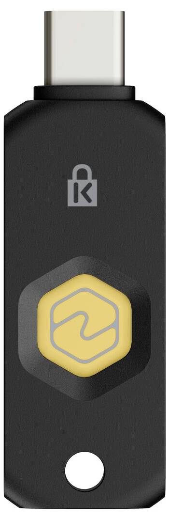 Schwarzer USB-C-Sicherheitsschlüssel mit Schloss-und-K-Logo und einem goldenen sechseckigen Emblem, Vorderansicht auf weißem Hintergrund dargestellt.
