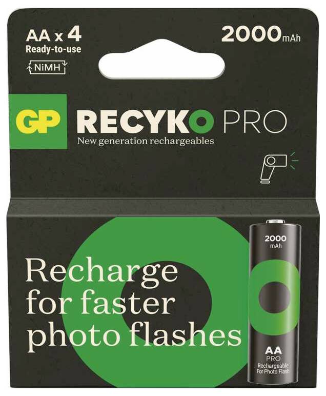 Paket mit wiederaufladbaren GP Recyko Pro AA-Nickel-Metallhydrid-Batterien, 2000 mAh, mit der Werbung „Aufladen für schnellere Fotoblitze".