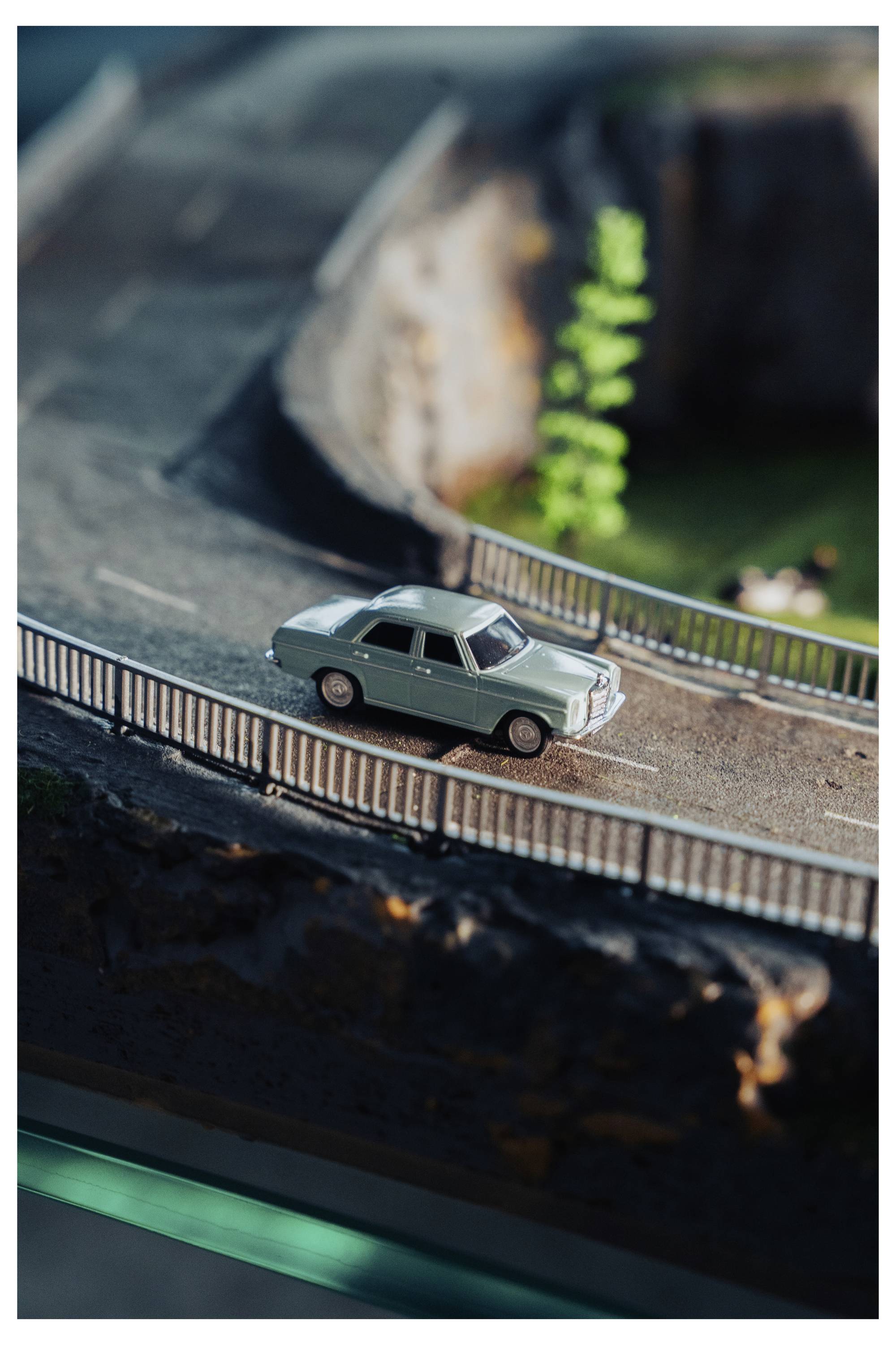 Carson Modellsport 500504170 1:87 RC Modellauto Elektro Straßenmodell Heckantrieb (2WD) inkl. Akku, Ladegerät und Senderbatterien