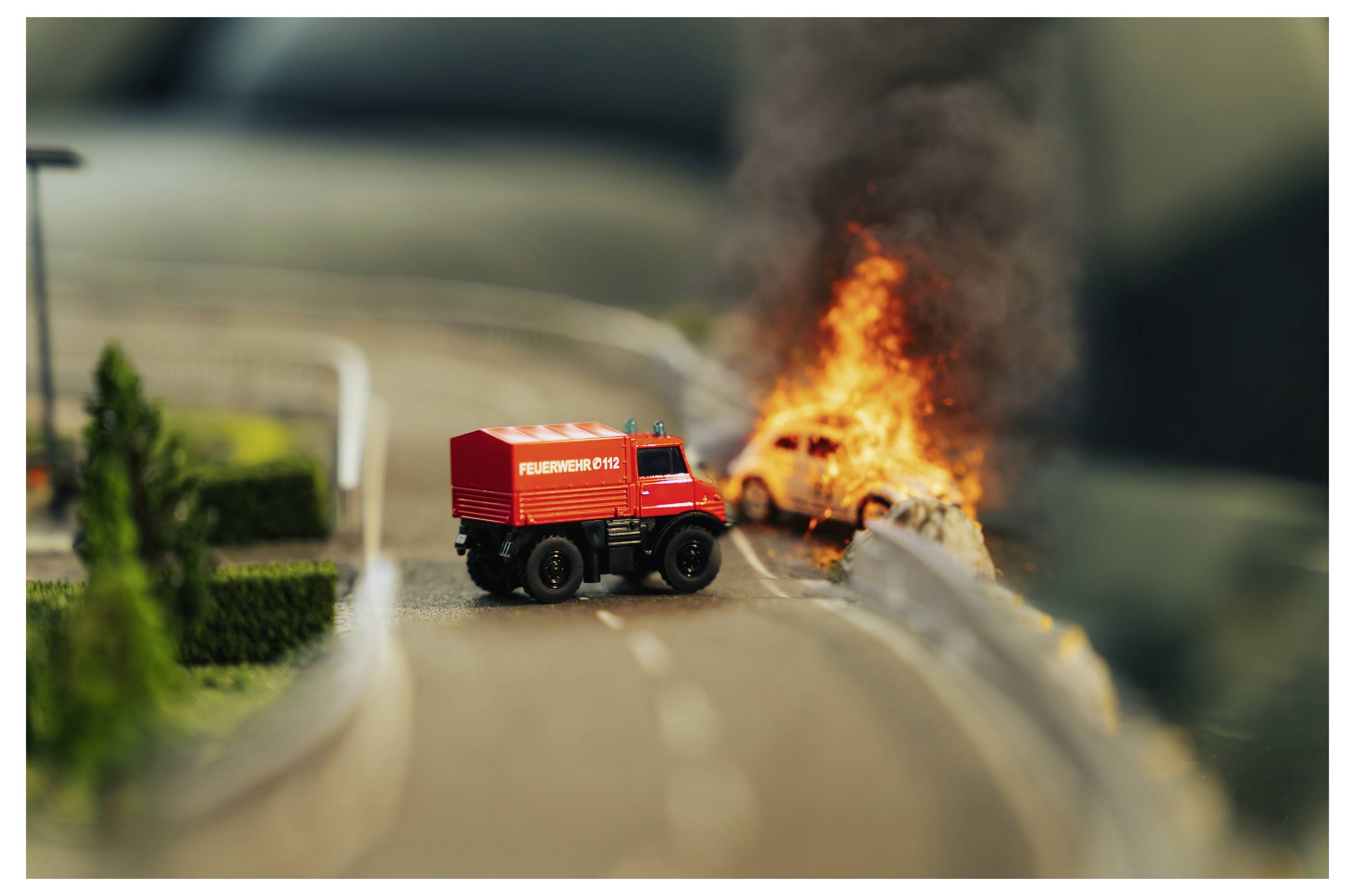 Carson Modellsport 500504178 1:87 RC Modellauto Elektro Straßenmodell Heckantrieb (2WD) inkl. Akku, Ladegerät und Senderbatterien