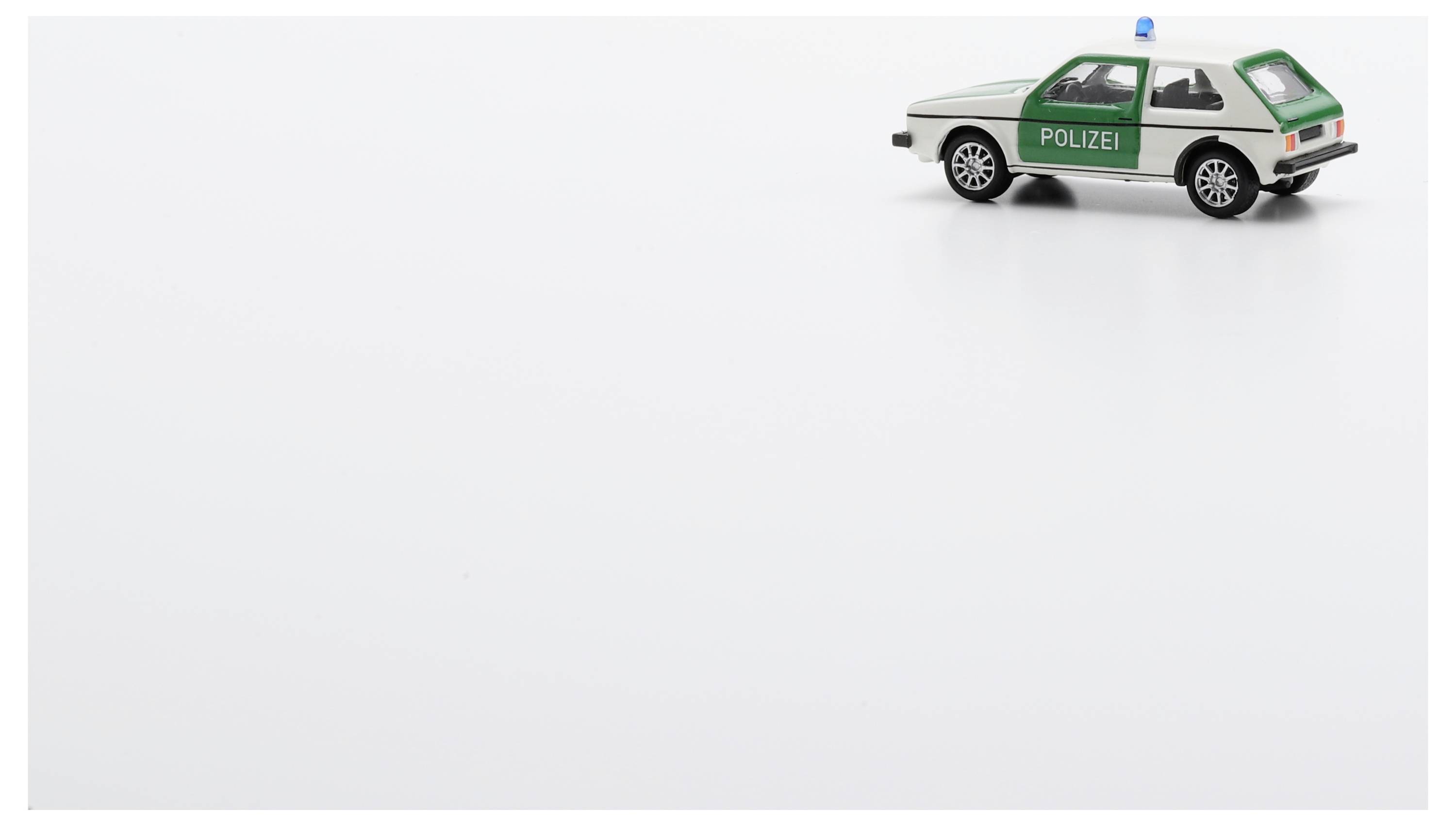 Schuco 451870009 H0 PKW Modell Volkswagen (VW) Golf I