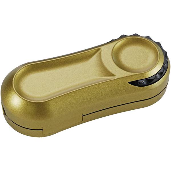 Tragbares Gerät in Gold mit einer runden Steuerscheibe und schwarzem gerilltem Griff, auf weißem Hintergrund dargestellt.