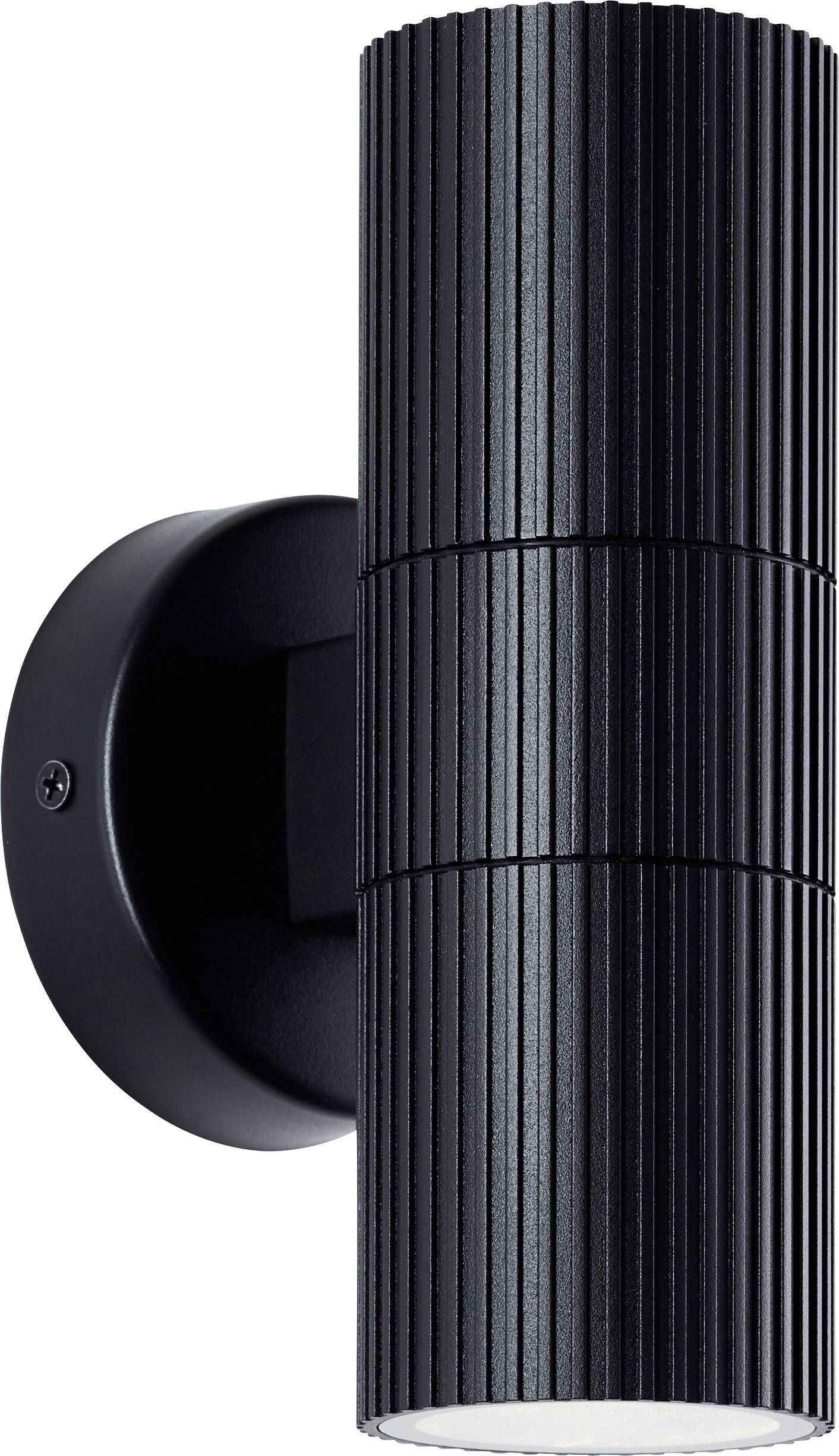 Schwarze zylindrische Wandleuchte mit geripptem Metallschirm und rundem Montageplättchen, an weißem Hintergrund angebracht.