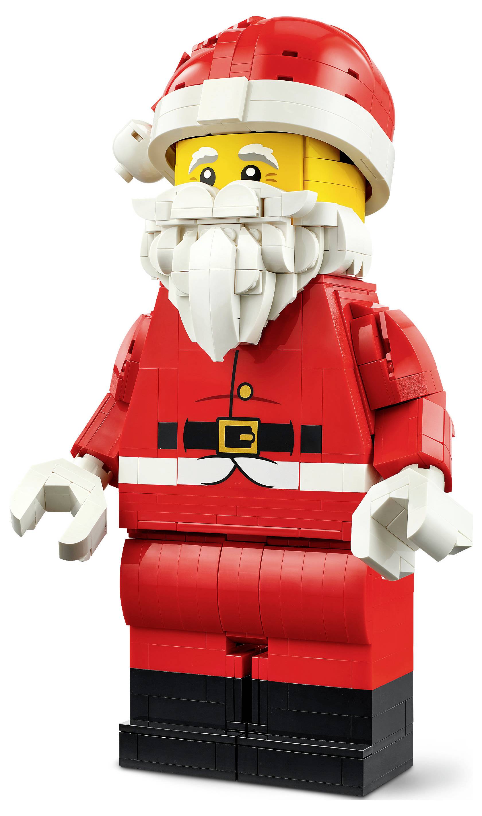 LEGO-ähnliche Weihnachtsmannfigur in einem roten Anzug und einer roten Mütze, mit weißem Bart, schwarzem Gürtel und Stiefeln auf weißem Hintergrund.