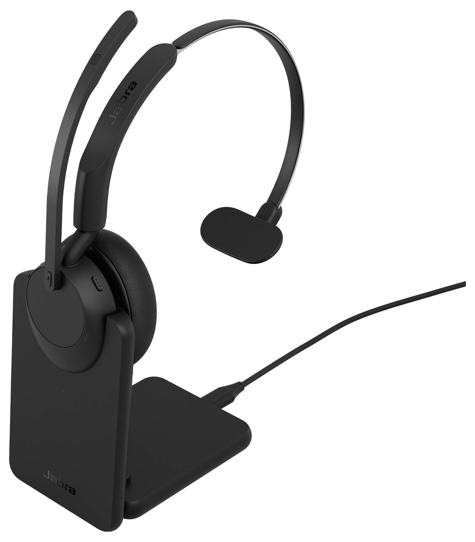 Schwarzes kabelloses Headset auf einer Ladestation mit angebrachtem Kabel, dargestellt auf weißem Hintergrund.