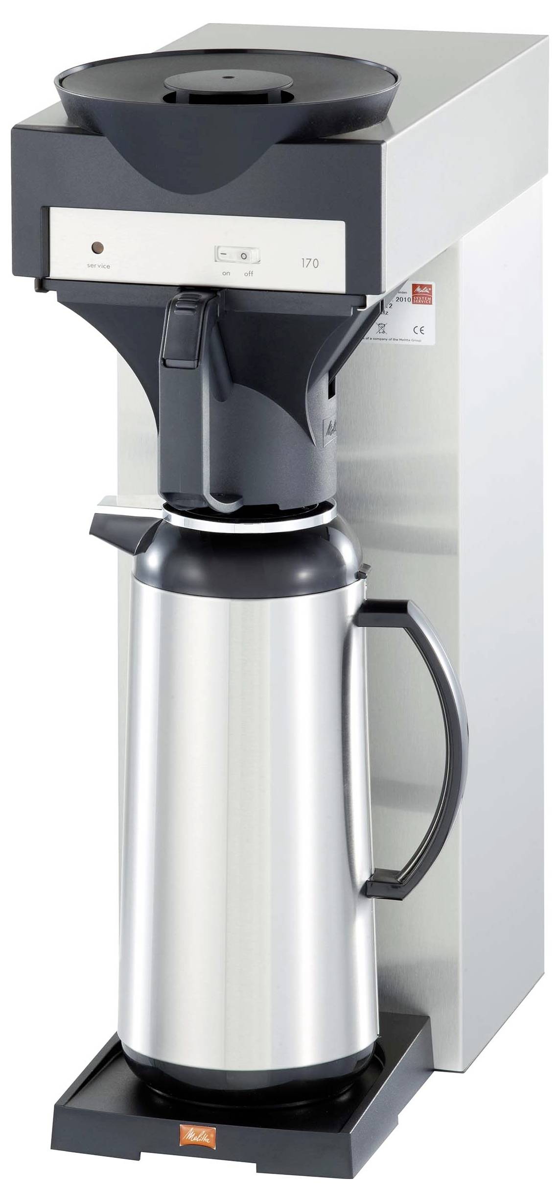 Kaffeemaschine mit Edelstahl-Thermoskanne auf einem schwarzen Tropfblech, gezeigt vor einer silbernen Maschinenbasis.