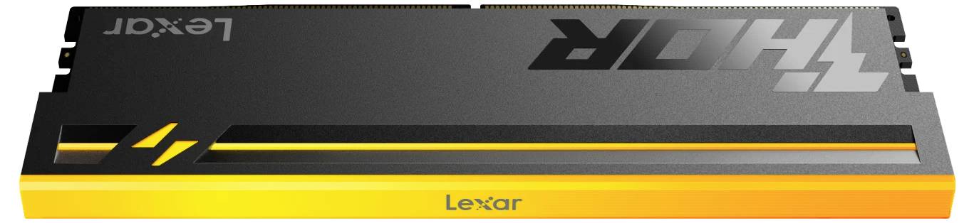 Lexar HAOE Solid-State-Drive, schwarz-gelbes rechteckiges M.2-ähnliches Laufwerk auf weißem Hintergrund dargestellt.