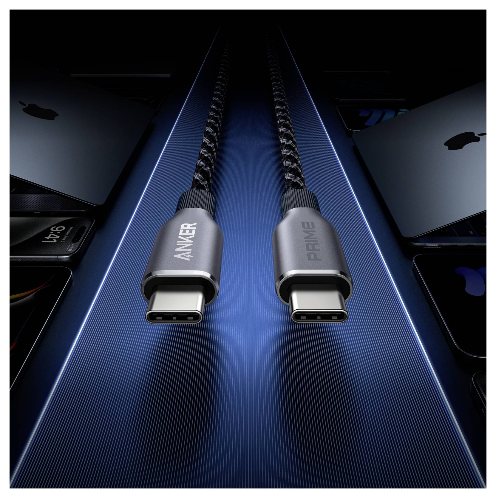 Zwei geflochtene USB-C-Ladekabel mit den Aufschriften „ANKER