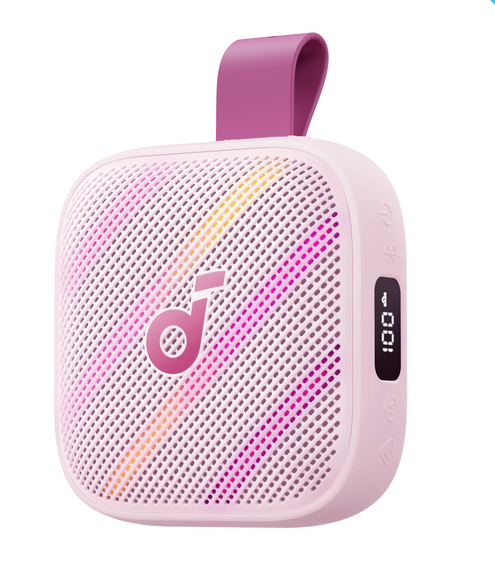 Rosa tragbarer Bluetooth-Lautsprecher in quadratischer Form mit Mesh-Frontseite, Aufhängeschlaufe und kleinem LED-Display, das 8:00 anzeigt.