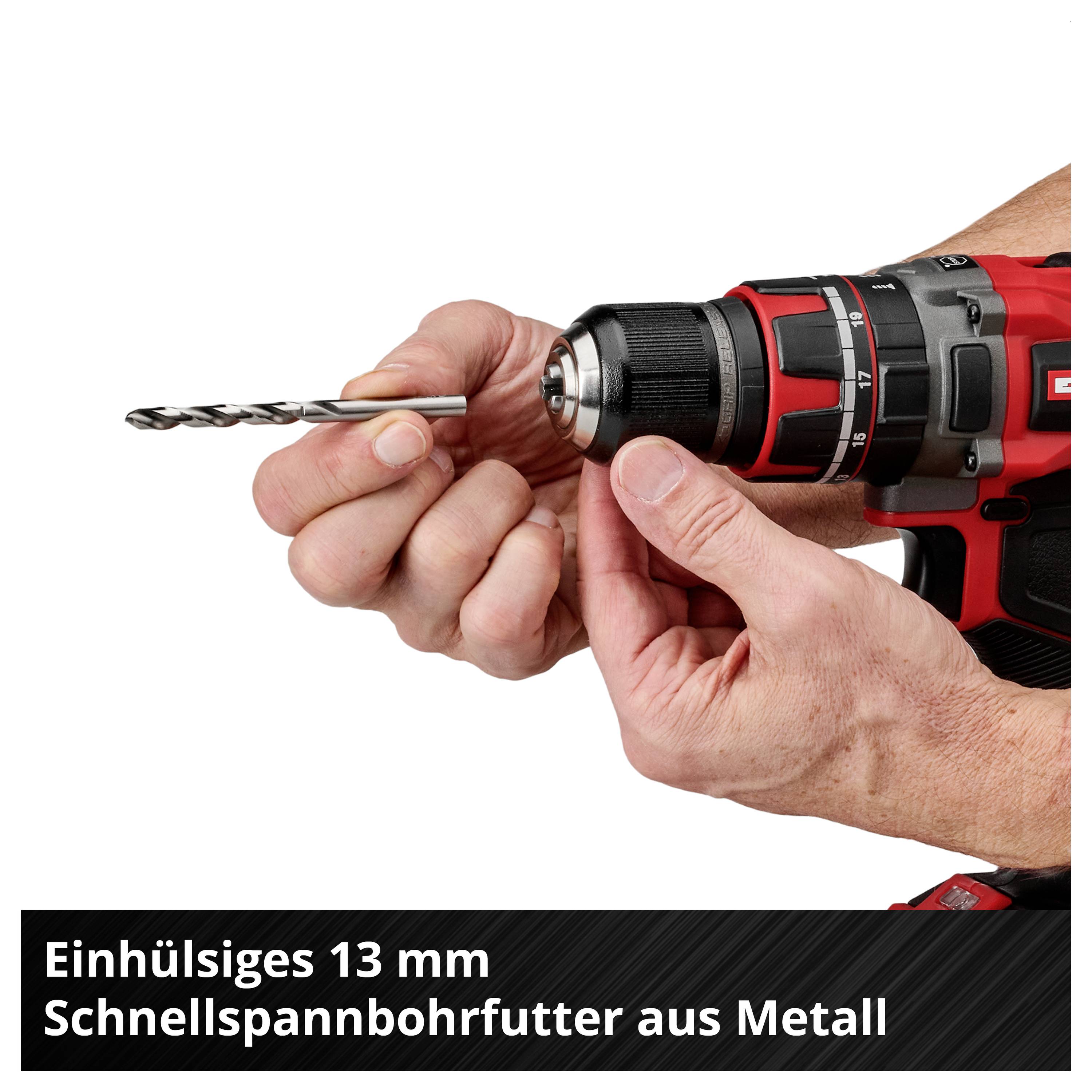 Hände halten einen Akkuschrauber; der Text nennt ein einhülsiges 13-mm-Schnellspannbohrfutter aus Metall.
