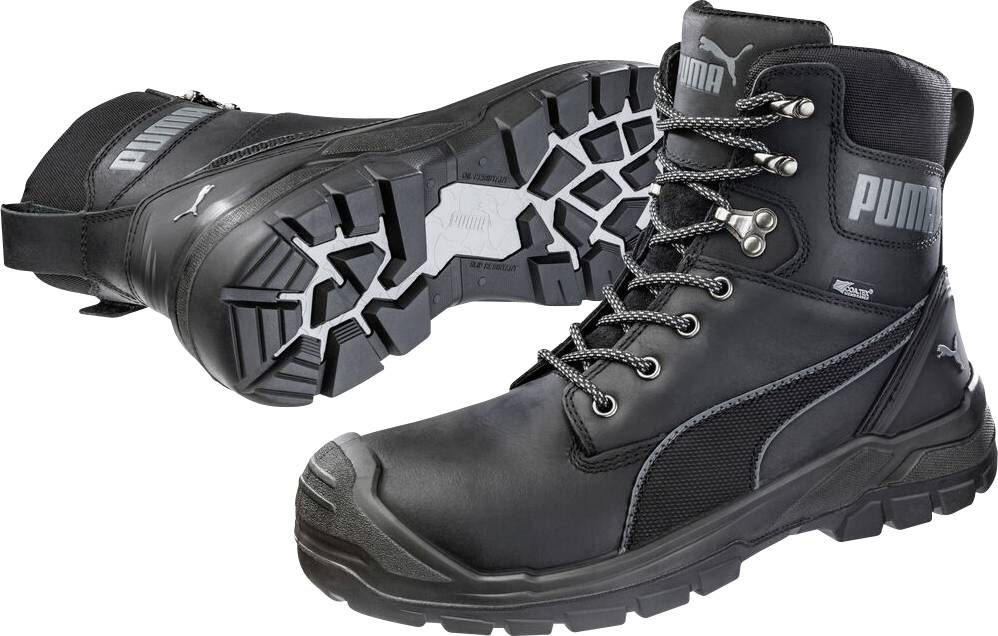 Schwarze Puma-Schnürstiefel für Arbeitsschuhe, gezeigt in Seiten- und Sohlensicht auf weißem Hintergrund.