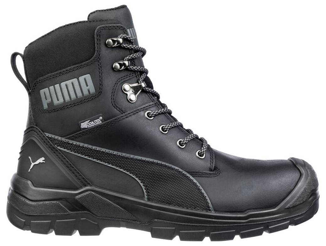 Schwarzer Puma-Arbeitsschuh mit hohem Schaft und Schnürsenkeln, Seitenlogo und robustem Profil auf weißem Hintergrund.