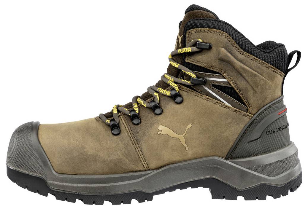 Brauner Puma High-Top Arbeitsstiefel mit schwarzer Zehenkappe, gepolstertem Kragen und dicker schwarzer Profilsohle, Seitenansicht auf weißem Hintergrund