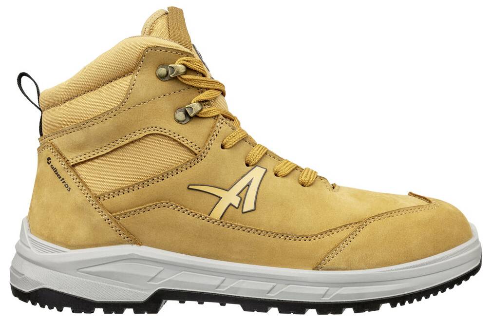 Beiger Hochschaft-Wanderschuh mit grauer Sohle und schwarzem Profil, in Seitenansicht auf weißem Hintergrund dargestellt.