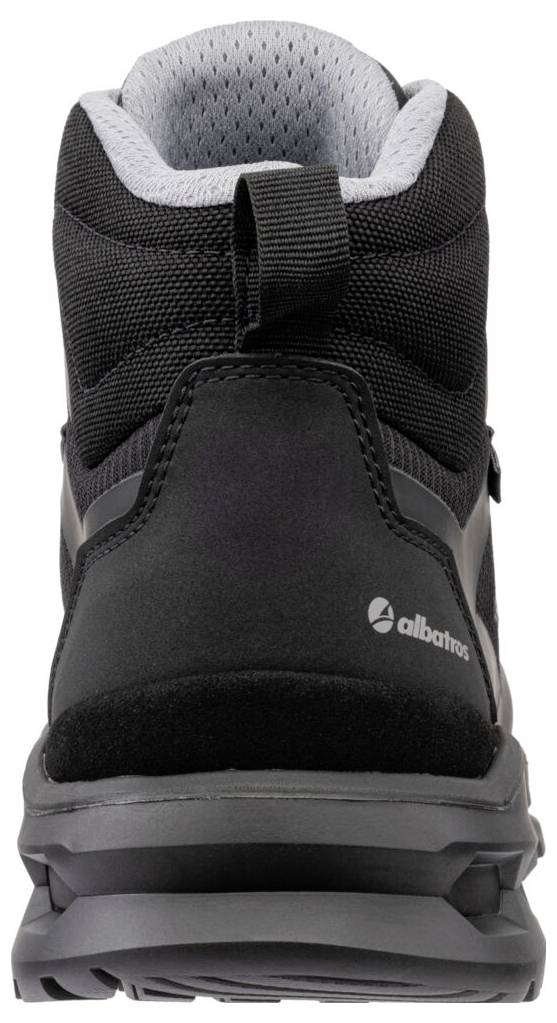 Schwarzer Wanderstiefel von hinten gezeigt, mit gepolstertem grauem Kragen und schwarzer Sohle, mit dem „Albatros