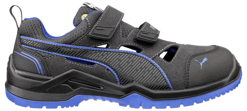 Schwarzer und blauer Sicherheitsarbeitsstiefel mit zwei verstellbaren Riemen und robuster blauer Sohle, in Seitenansicht auf weißem Hintergrund dargestellt