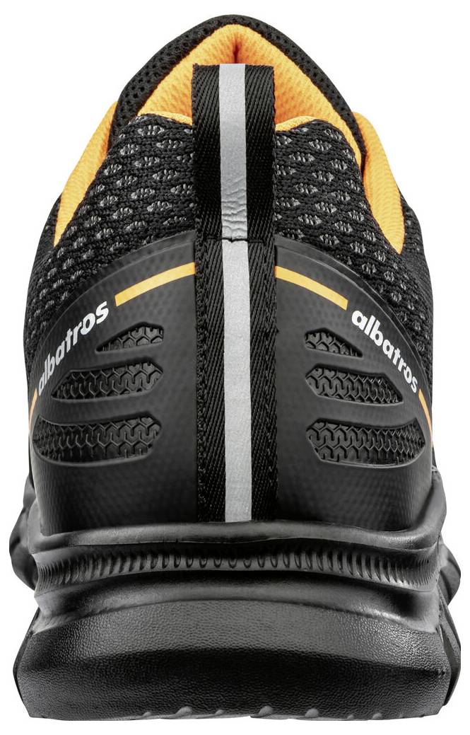 Schwarzer und orangefarbener Sportschuh von hinten gezeigt, mit 