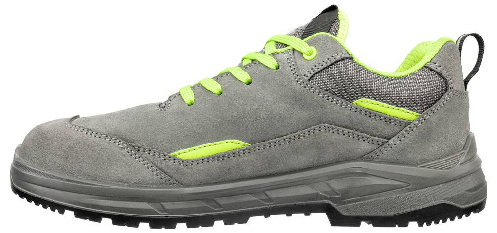 Grauer Sportschuh mit neongrünen Schnürsenkeln und Akzenten, in Seitenansicht auf weißem Hintergrund dargestellt.
