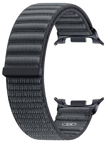 Schwarzes gewebtes Nylon-Uhrenarmband mit schwarzen Metalladaptern, auf weißem Hintergrund gezeigt.