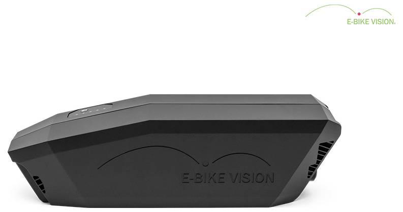 Schwarzes E-BIKE VISION Batteriepaket in Seitenansicht auf weißem Hintergrund.