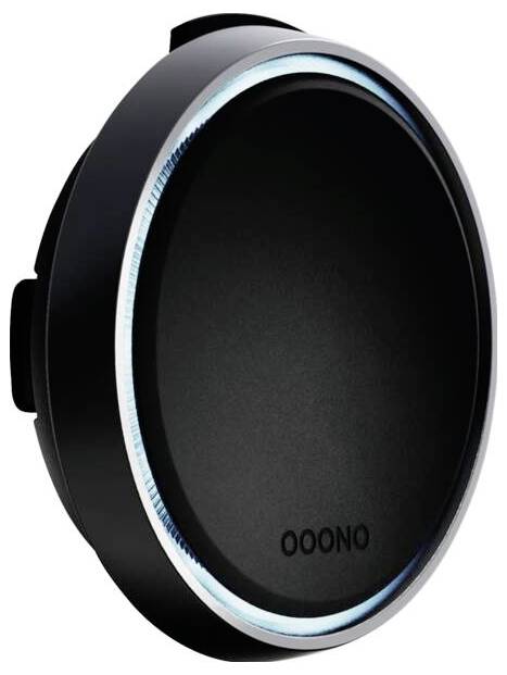 Ein runder schwarzer intelligenter Thermostat mit einem leuchtenden blauen Ring und einem leeren schwarzen Display, in Frontansicht gezeigt.