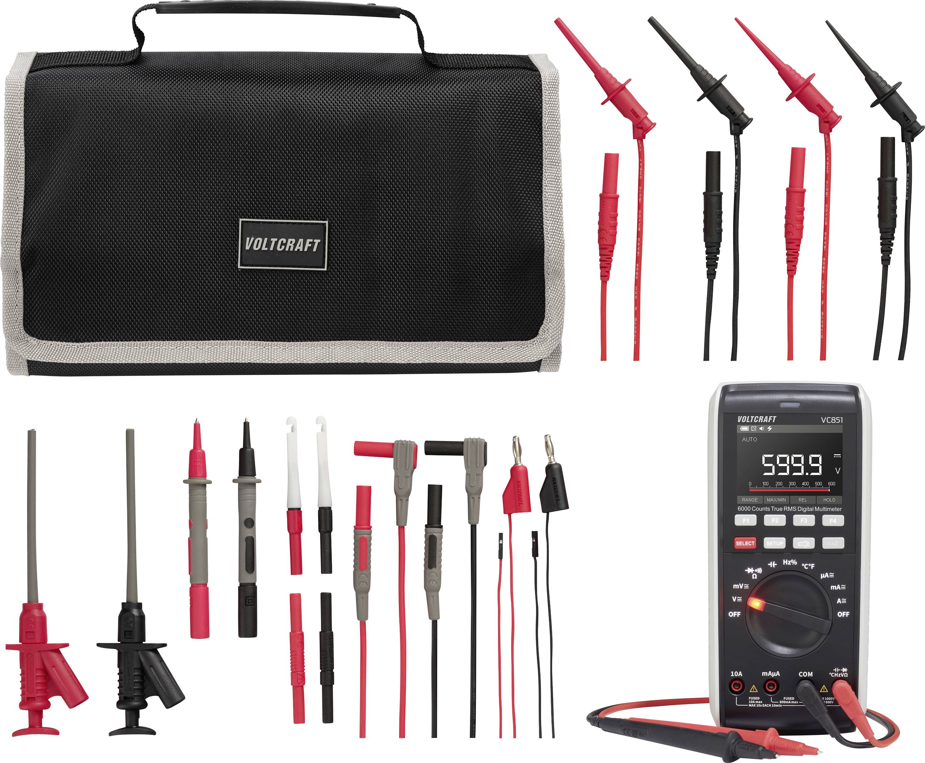 Werkzeugsatz mit Transportkoffer, Multimeter, Messleitungen, Prüfspitzen und verschiedenen elektrischen Prüfzubehörteilen auf weißem Hintergrund.