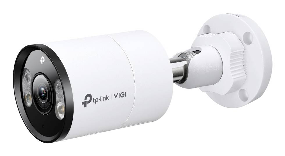 Weiße TP-Link VIGI Bullet-Sicherheitskamera mit schwarzem Objektiv und LED-Ring, dargestellt montiert auf einer weißen Wandhalterung.
