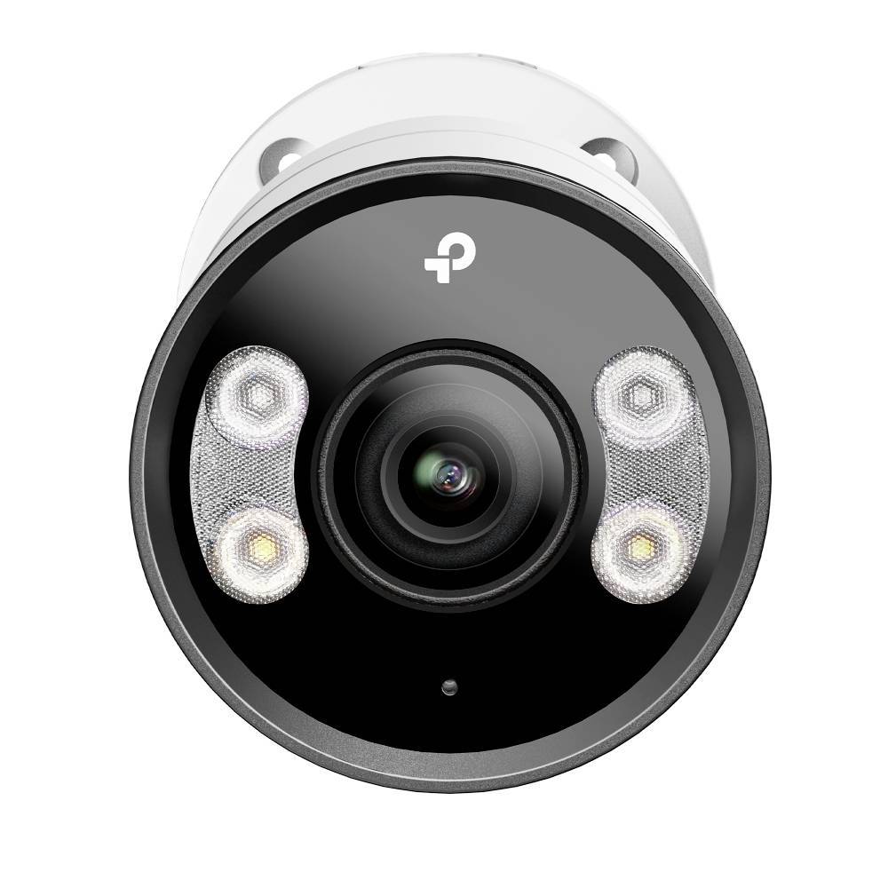 Vorderansicht einer schwarzen TP-Link-Sicherheitskamera mit zentralem Objektiv und vier Infrarot-LEDs auf weißem Hintergrund.