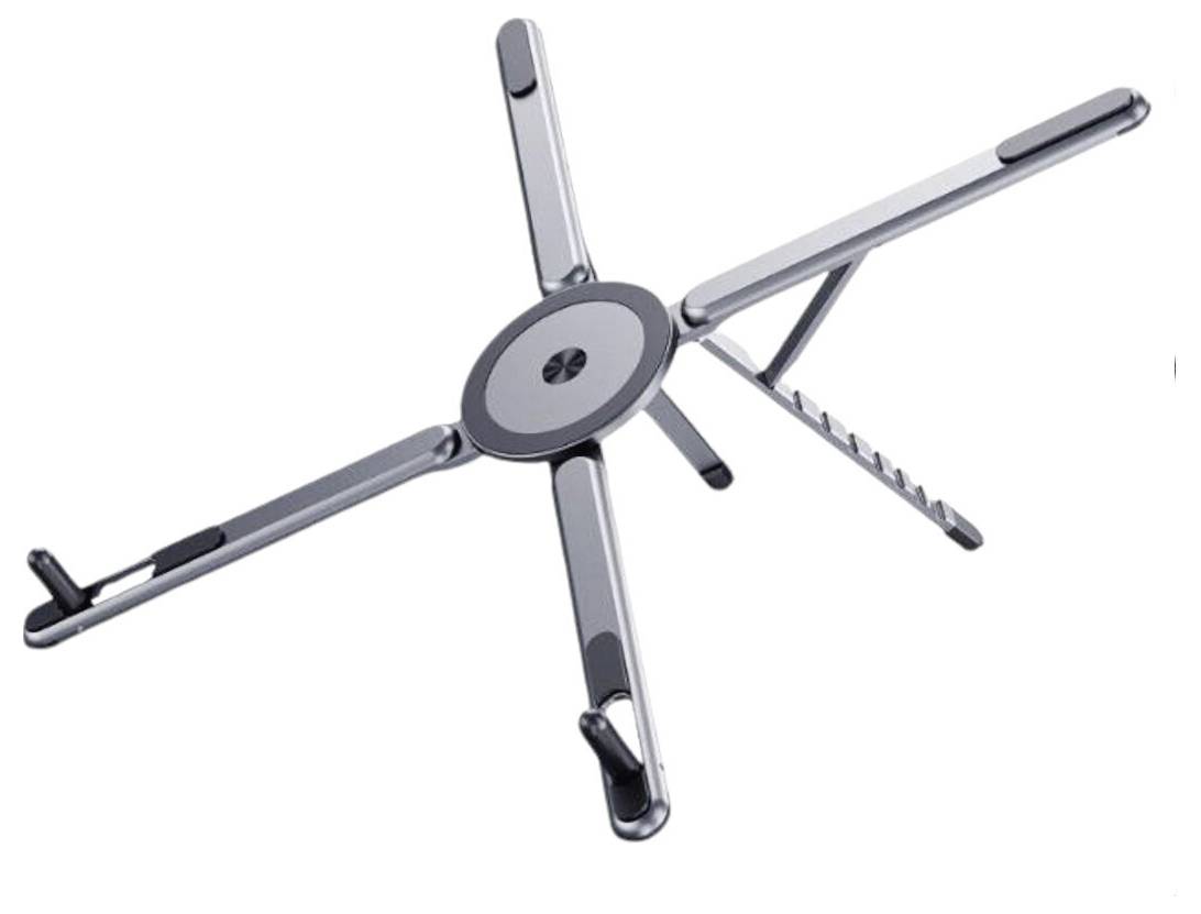 Ein silbernes Multitool mit vier klappbaren Armen und einer zentralen kreisförmigen Nabe, geöffnet vor weißem Hintergrund dargestellt.