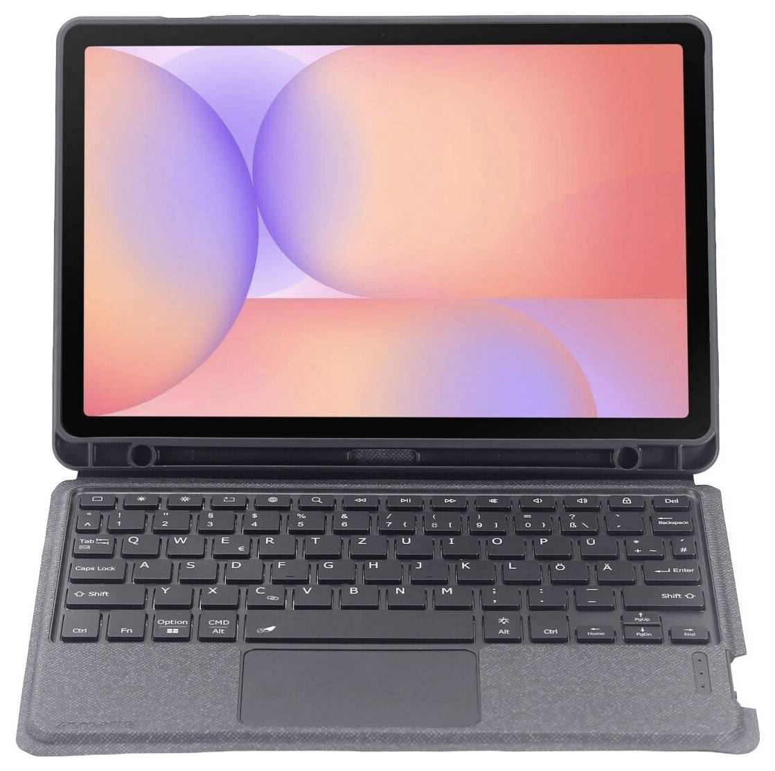Tablet in einem Tastaturgehäuse mit Trackpad, offen und nach vorne ausgerichtet auf weißem Hintergrund.