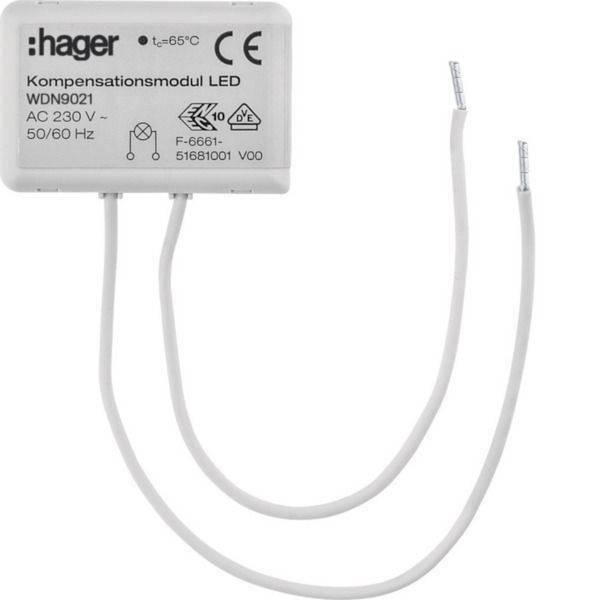 Hager LED-Kompensationsmodul WDN9021, ein kleines weißes Elektrobauteil mit zwei grauen Drähten und aufgedruckten AC-230-V-Spezifikationen.