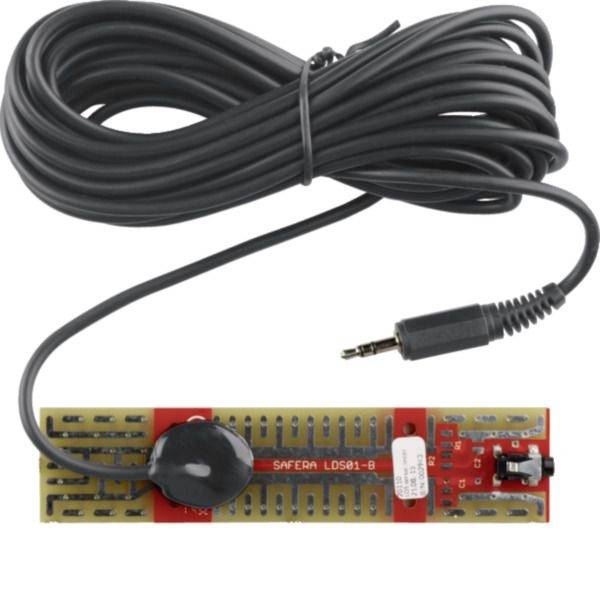 Schwarzes Kabel mit 3,5-mm-Stecker, verbunden mit einem kleinen Leiterplattenmodul mit Sensor, beschriftet mit „SAFRA LDS81-B