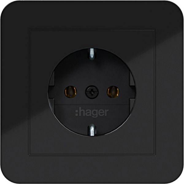 Schwarzer Hager Elektrosteckdose mit rundem Sockel und geerdetem Mittelkontakt auf einer quadratischen Abdeckplatte.