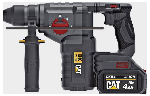 CAT kabelloses Rotationshammer-Bohrgerät mit Seitenhaltegriff und 18V 4Ah Akku-Pack, in Profilansicht auf weißem Hintergrund dargestellt.