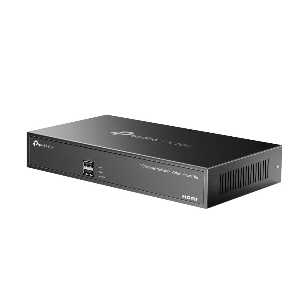 Schwarzer TP-Link VIGI 4-Kanal-Netzwerk-Videorekorder mit vorderen USB-Anschlüssen und Belüftungslamellen, gezeigt auf weißem Hintergrund.