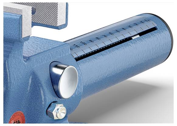 Nahaufnahme einer blauen Präzisions-Messuhr mit einer zylindrischen Skala, einem Drehknopf und einem Metallblock, dargestellt auf weißem Hintergrund.