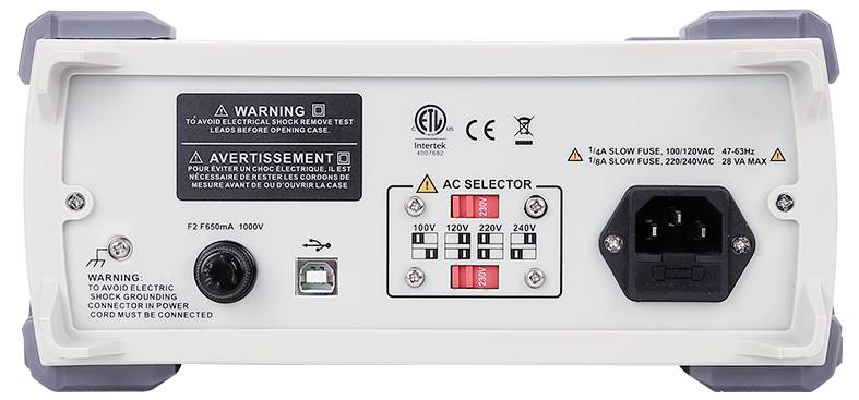 Rückseite eines AC/DC-Stromversorgungsgeräts mit Warnaufklebern, Sicherungshalter, USB-Anschluss, AC-Spannungswähler und IEC-Stromeingang.