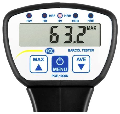 Tragbarer Barcol-Härtetester mit einer Anzeige von 63,2 MAX, mit sichtbaren Tasten MAX, MENU und AVE.