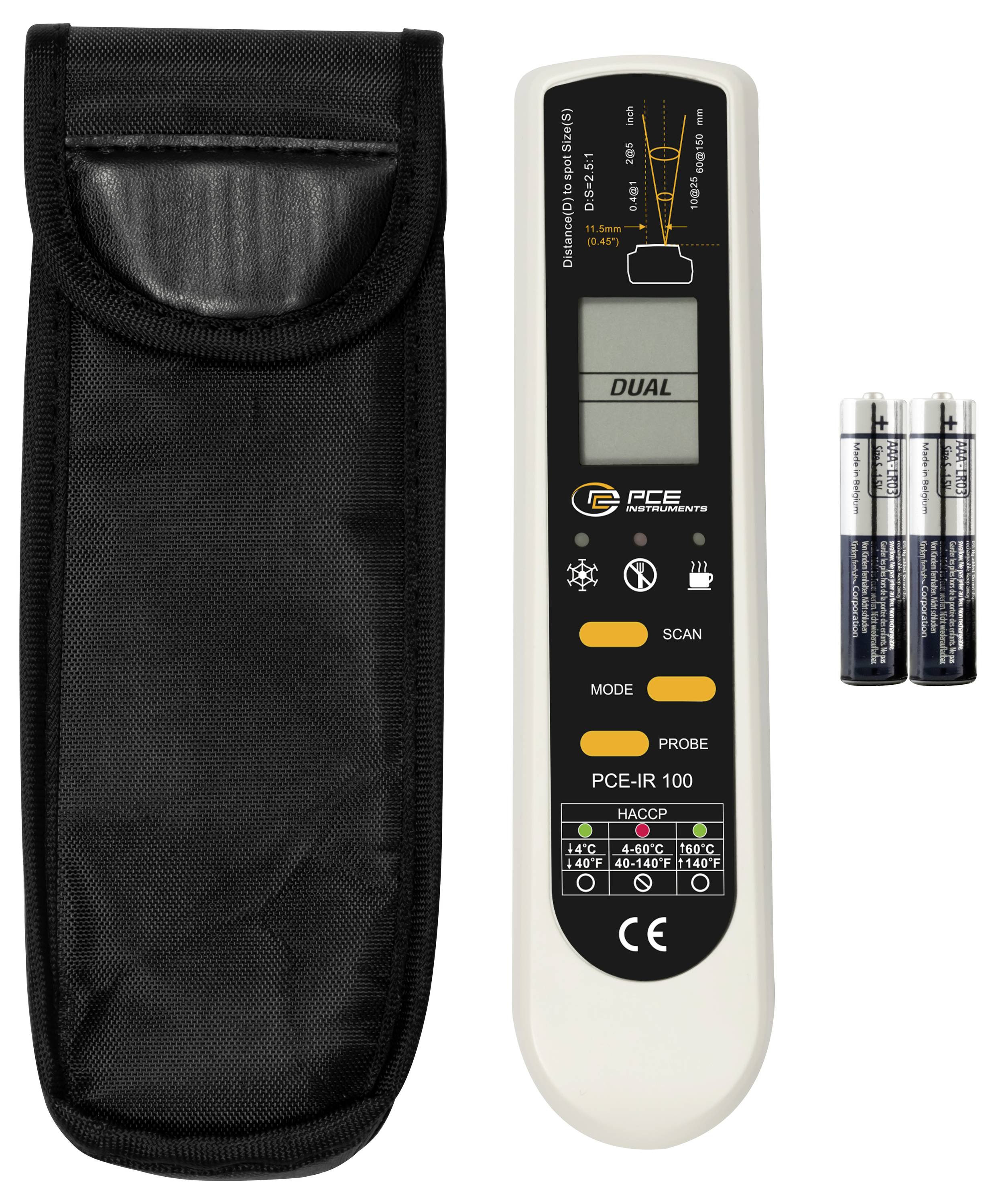 Digitales Thermometer mit Tragetasche und zwei AAA-Batterien auf weißem Hintergrund dargestellt.