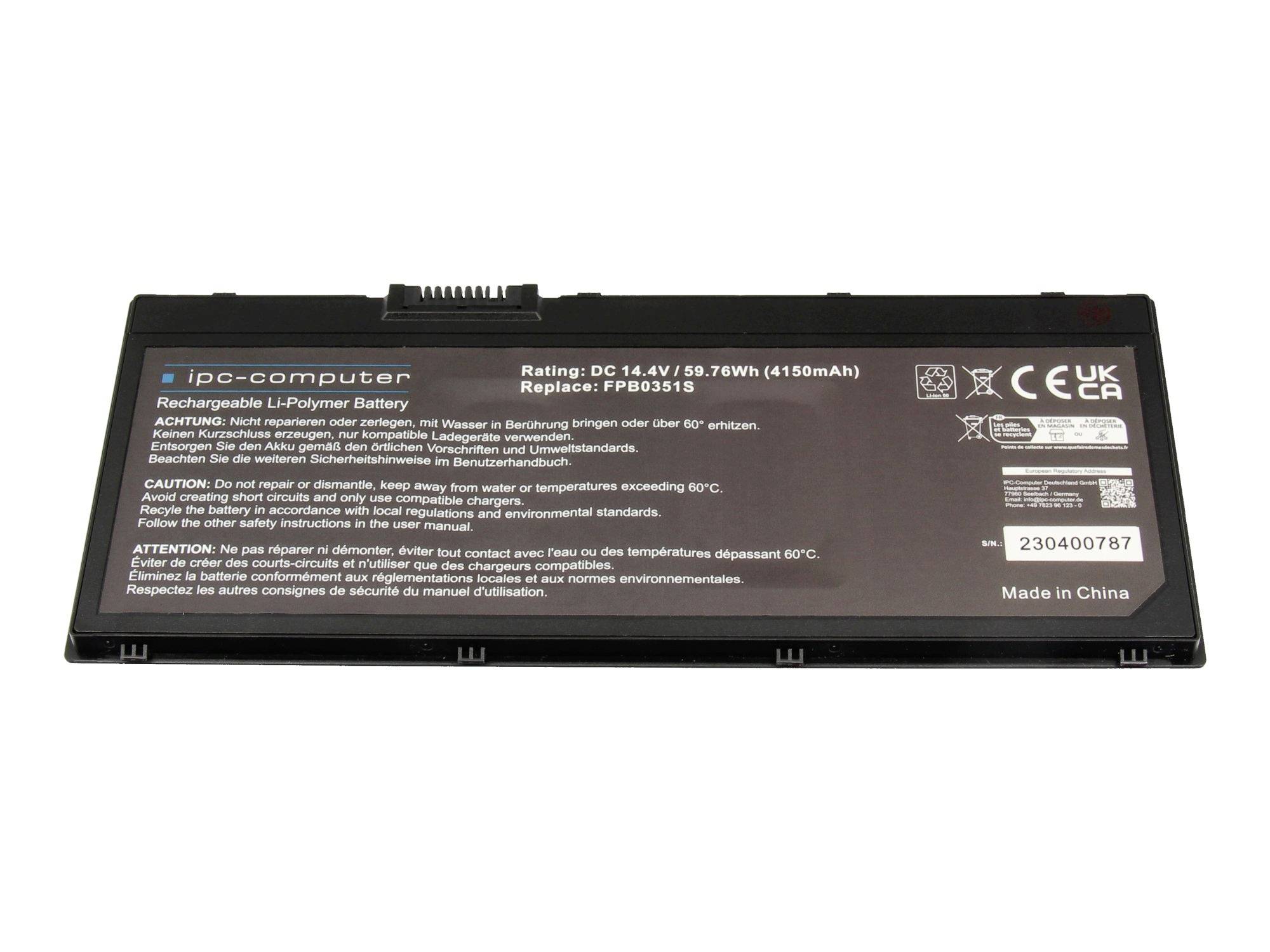 Schwarzes Laptop-Batteriepaket mit Beschriftung ipc-computer, zeigt 14,4V 59,7Wh und behördliche Markierungen.