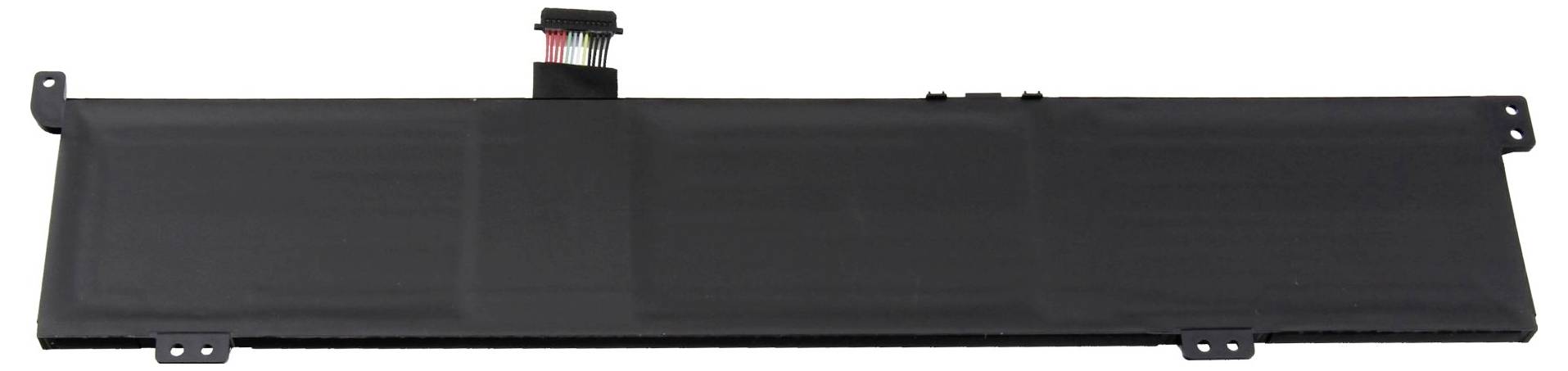 Schwarzer rechteckiger Kühlkörper oder Batteriekühlmodul für Fahrzeuge mit Befestigungslaschen und einem oberen Stecker, dargestellt auf weißem Hintergrund.