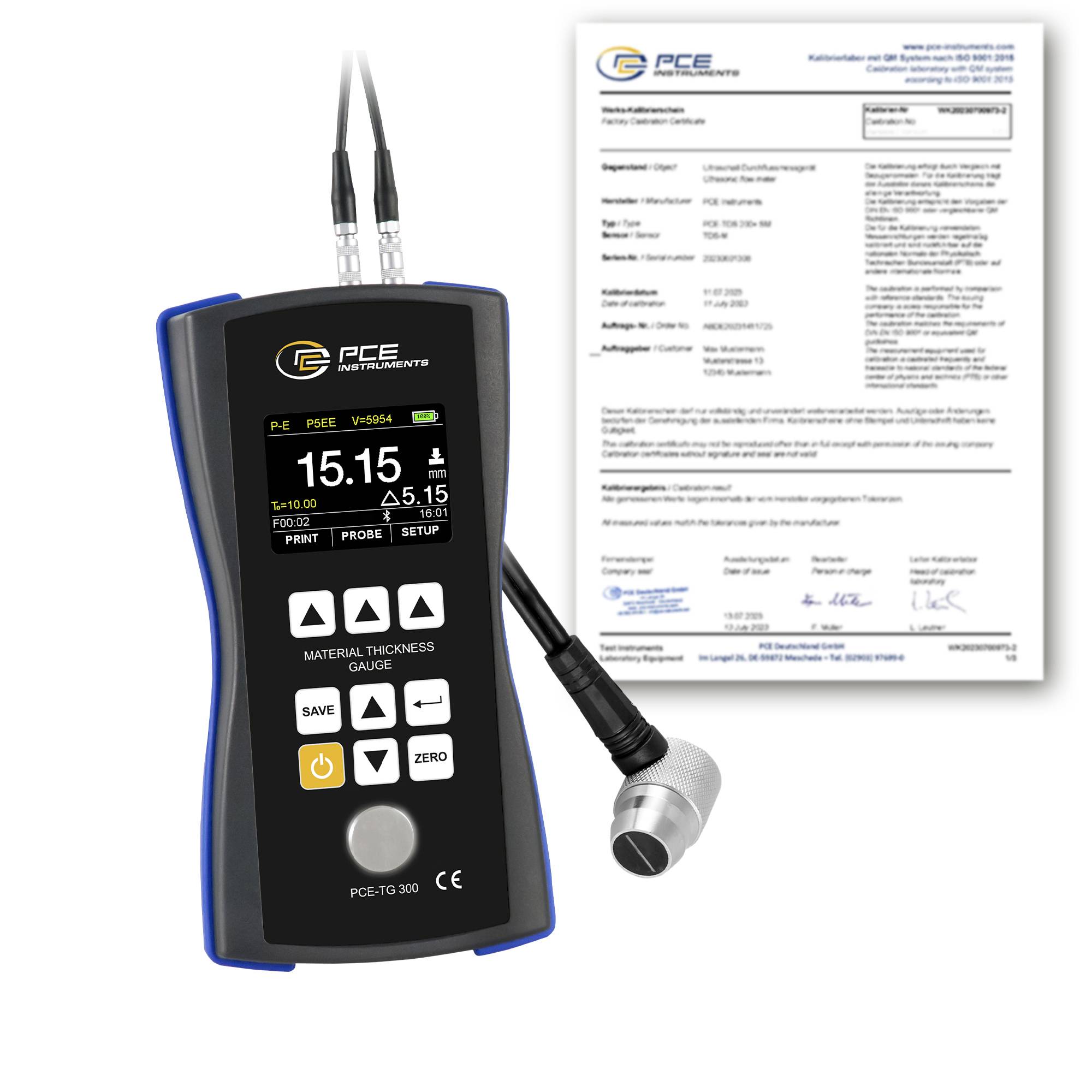 Tragbares PCE-Materialdickenprüfgerät mit Sonde und daneben angezeigtem Kalibrierzertifikat.