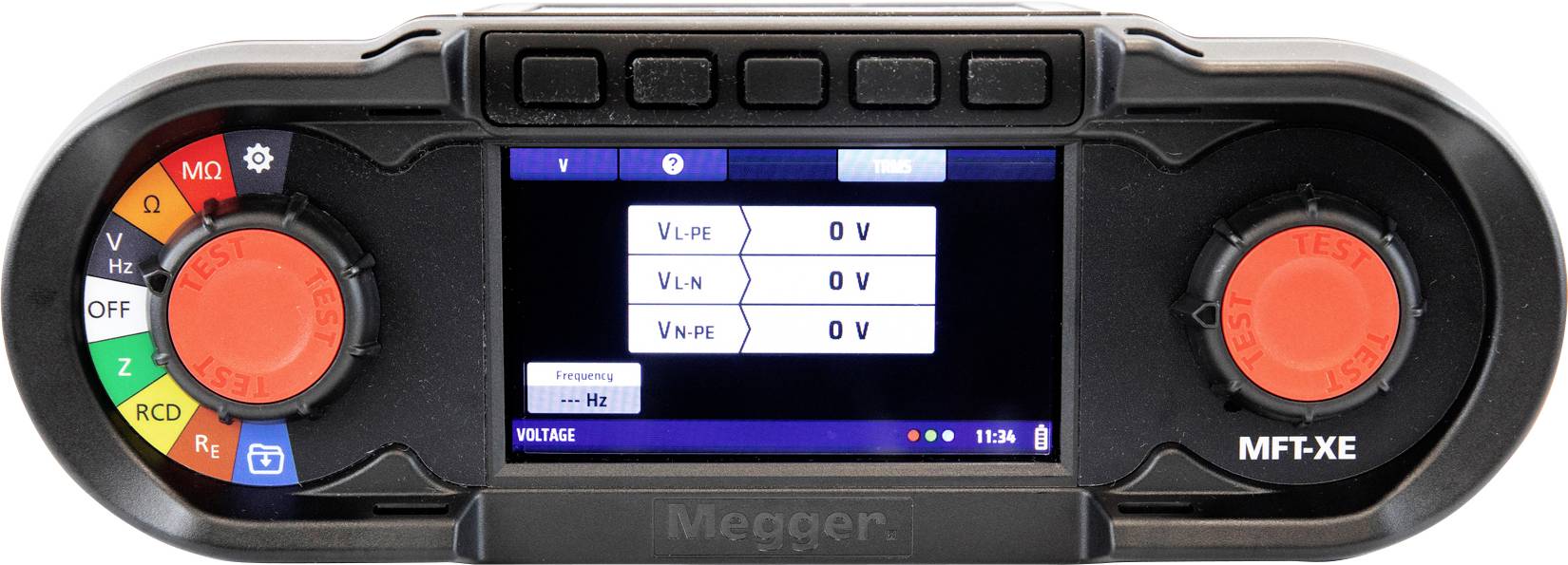Tragbares Megger MFT-XE Elektrotester mit zwei roten Drehreglern und zentralem Display mit Spannungsmessungen von 0 V.