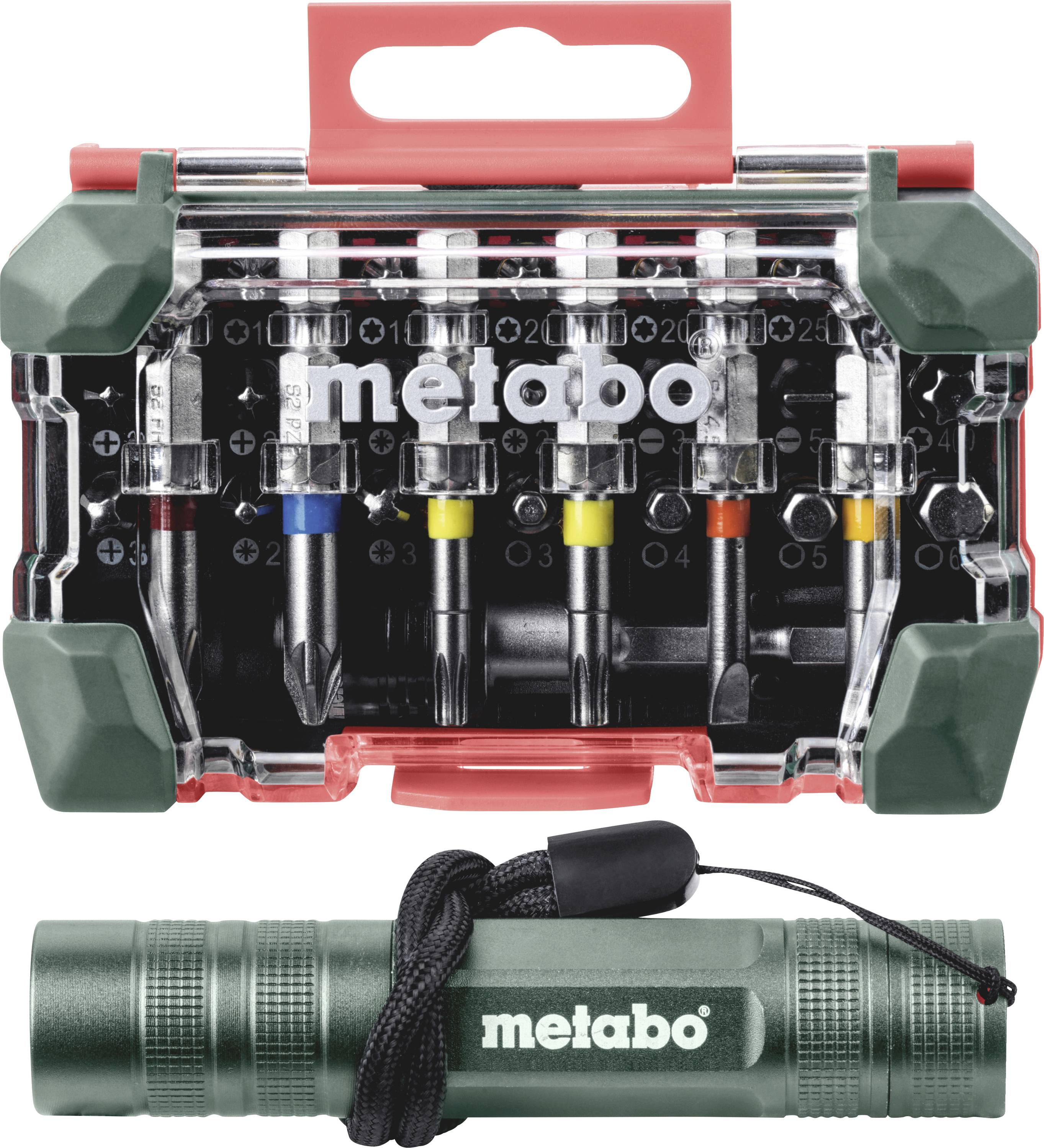 Metabo-Bitset und grüne Taschenlampe in einem klaren roten Tragekoffer.
