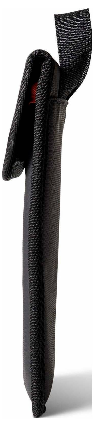 Schwarze Nylonschlaufenband mit gesticktem Grifflaschen, aufrecht auf weißem Hintergrund dargestellt.