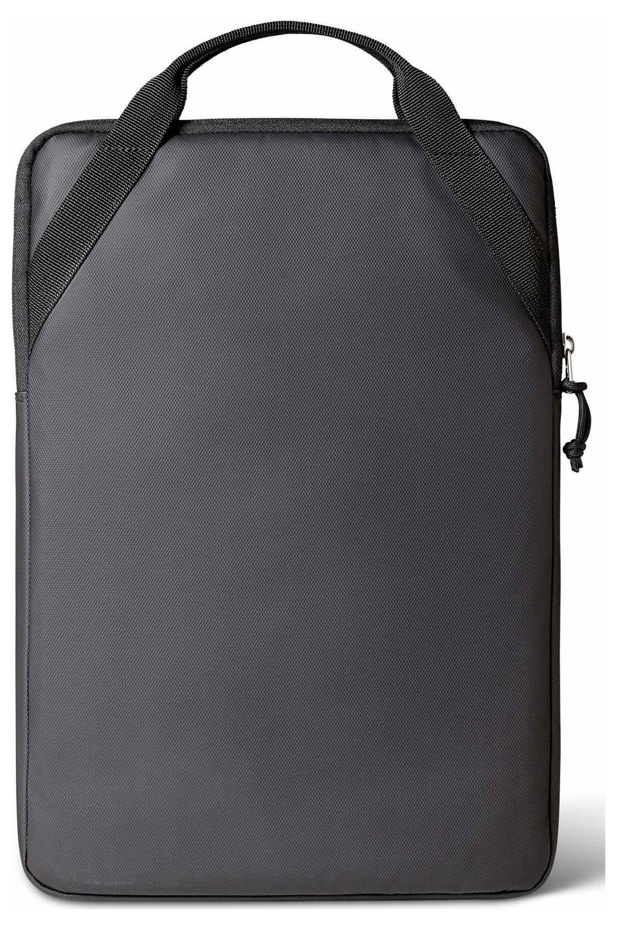 Schwarze Laptoptasche mit Reißverschluss, Tragegriff oben und Schultergurt, Vorderansicht auf weißem Hintergrund.